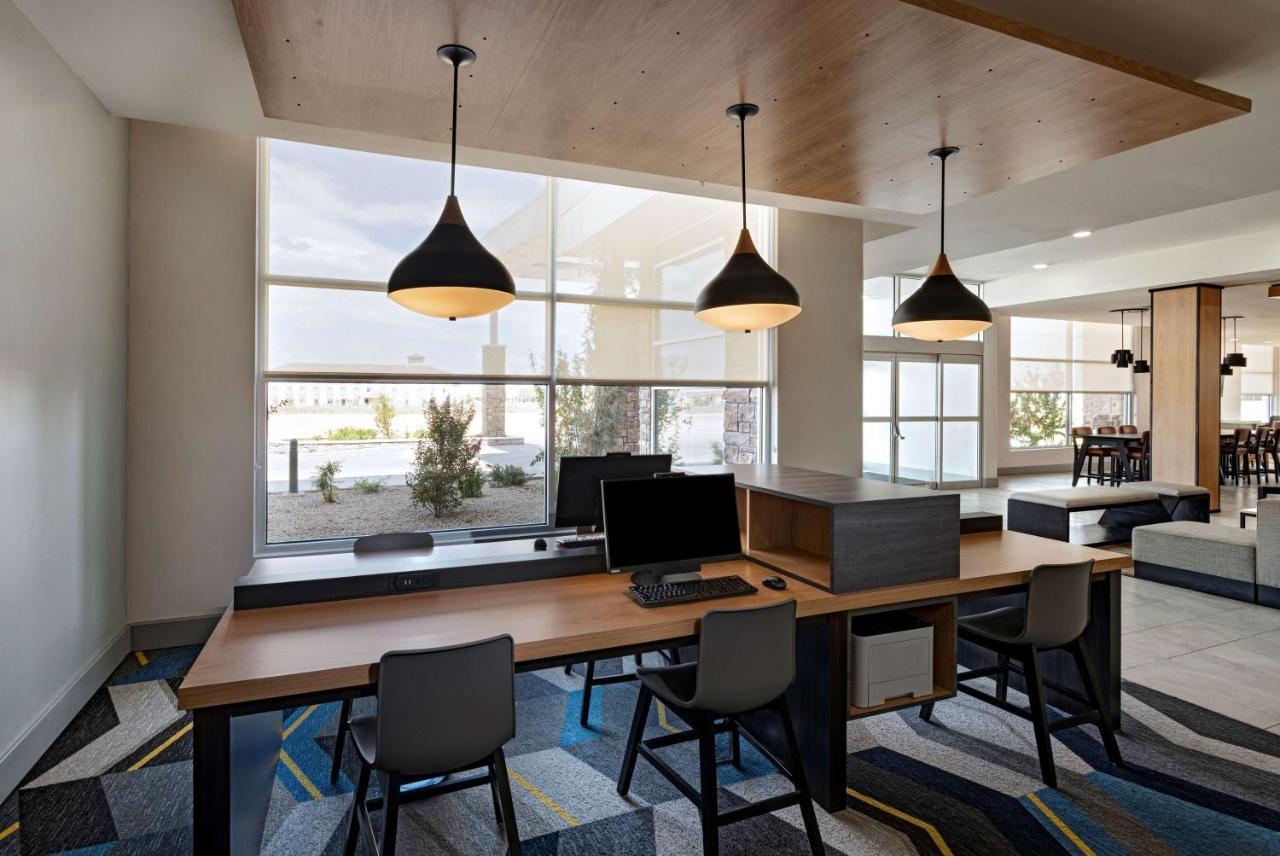 Hyatt House Carlsbad Hotel Exterior foto
